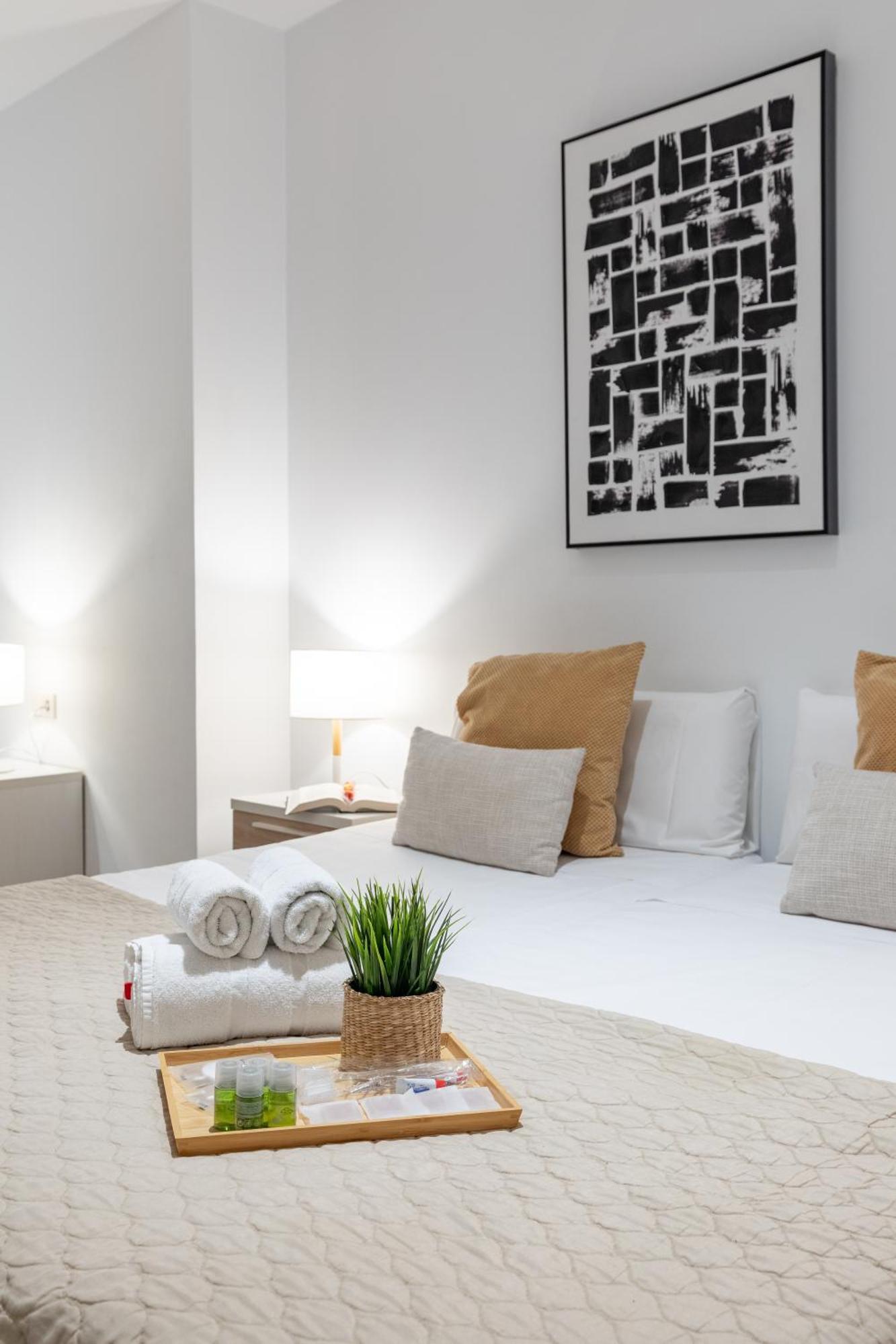 Travel Habitat Ayuntamiento Daire Valensiya Dış mekan fotoğraf